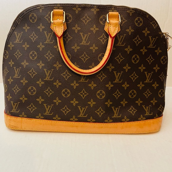Louis Vuitton Handbags - Authentic Louis Vuitton Alma GM